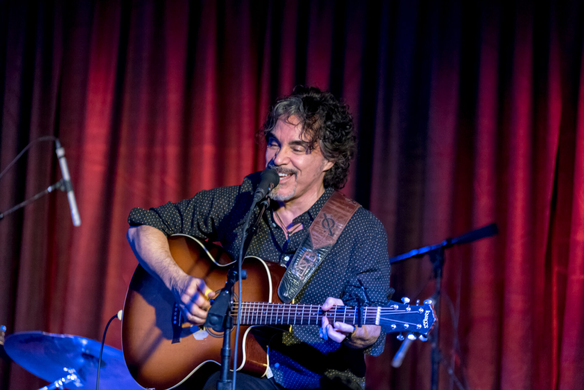 An Evening with John Oates and the Good Road Band