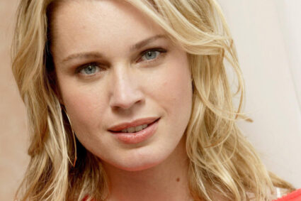 GSN Announces Rebecca Romijn as Host of New Original Series “Skin Wars”