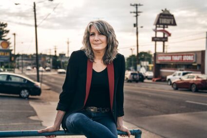 An Evening with Kathy Mattea Comes to the Weinberg Center Stage