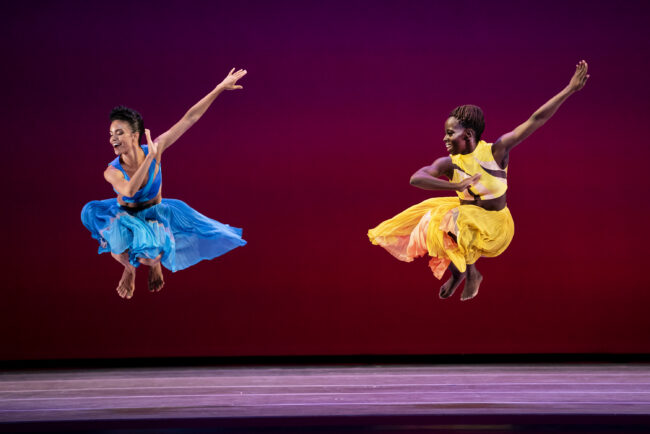 Ounce of Faith Choreography: Darrell Grand Moultrie Alvin Ailey American Dance Theater Credit Photo: Paul Kolnik