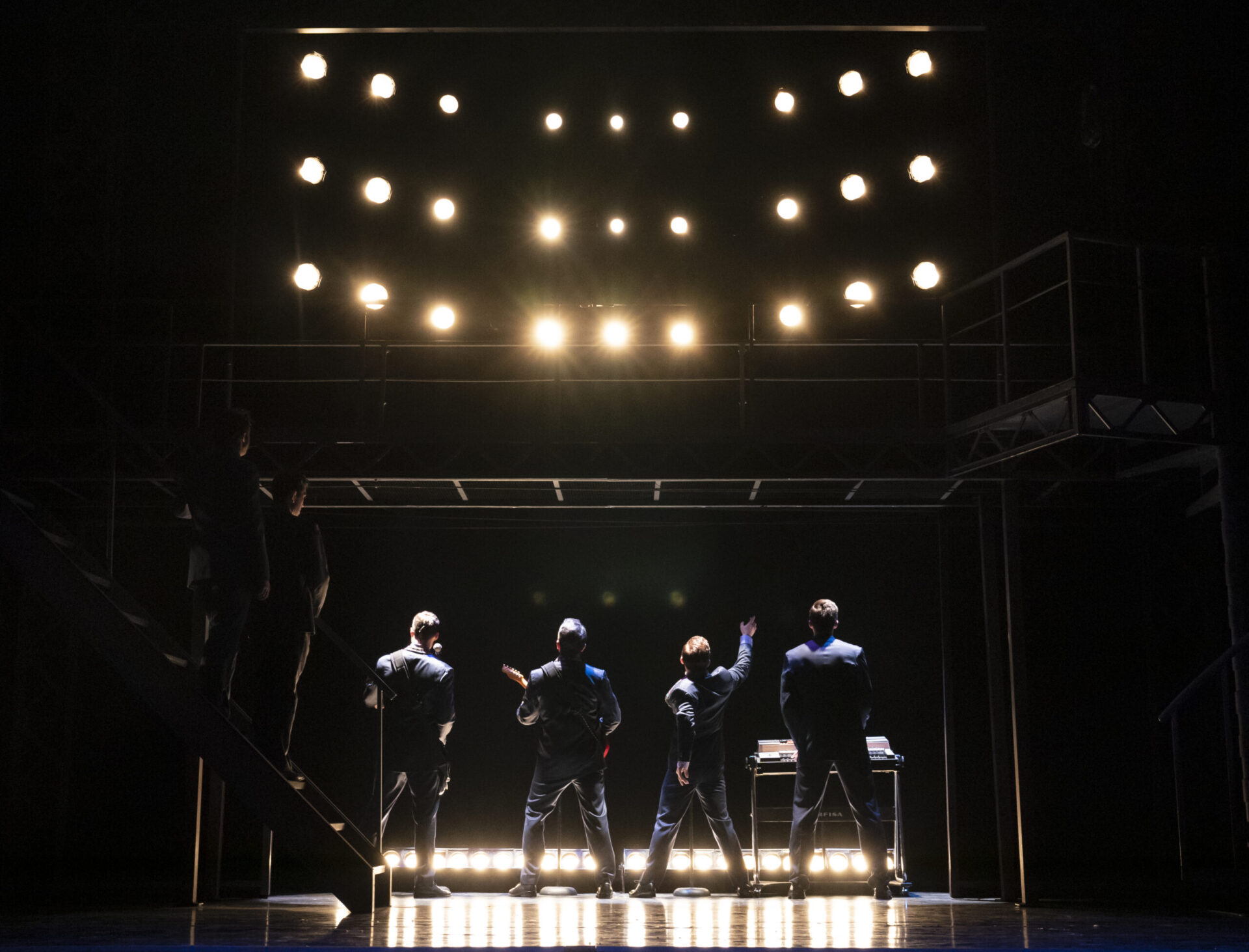 The Company of JERSEY BOYS Photo: Joan Marcus