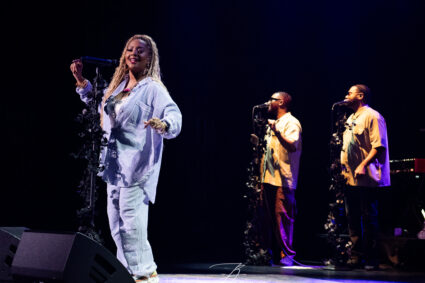 A Night of Soulful Magic – Lalah Hathaway with Jubu Smith of Legally Blind at Warner Theatre